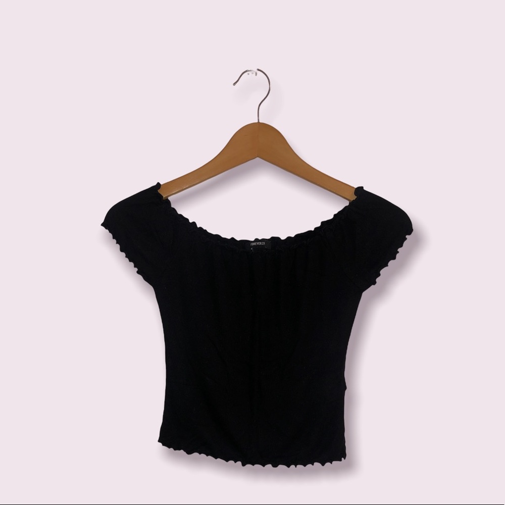 off shoulder lettuce trim cropped top - black | FOREVER 21